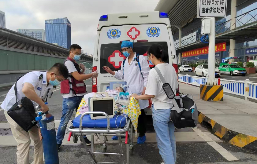 峡江县救护车出租公司